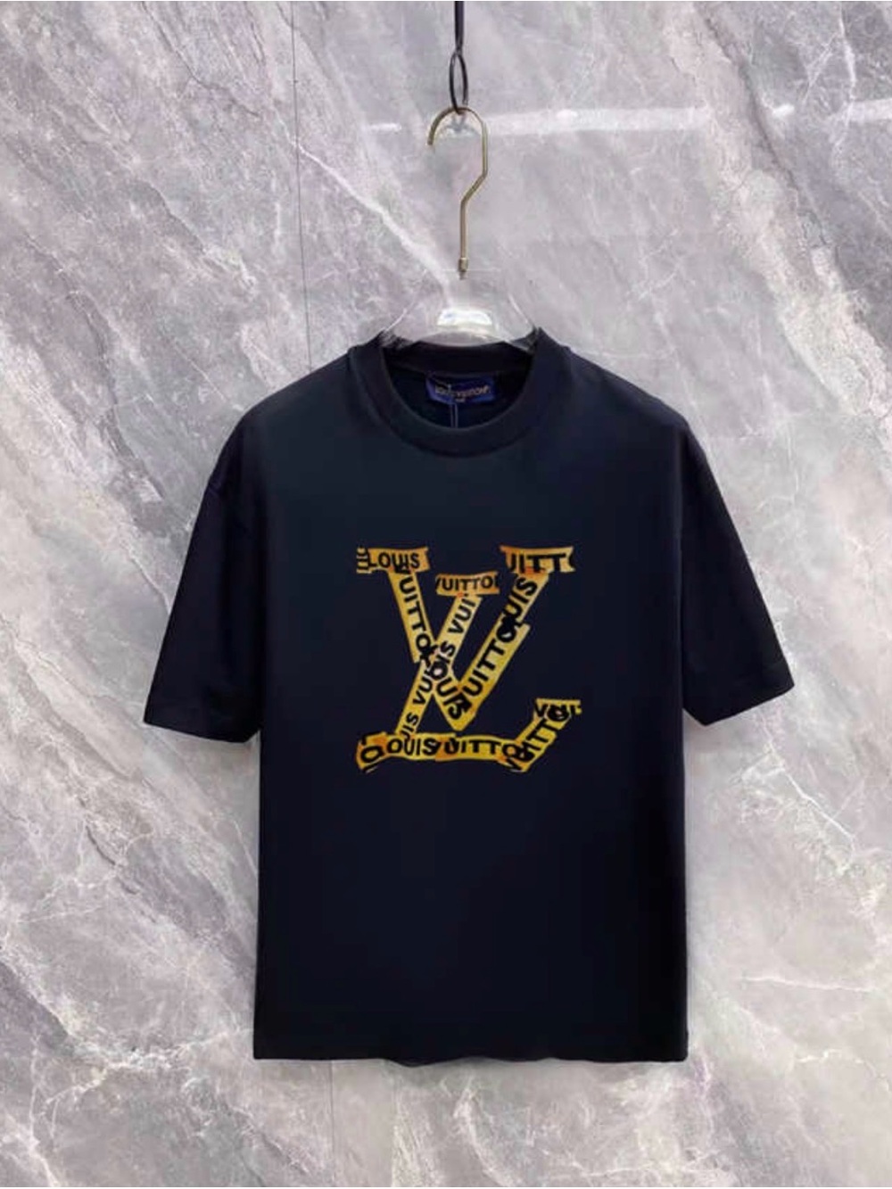 Louis Vuitton Black men Tee with Gold LV Ribbon Logo